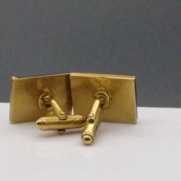 Vintage Anson Carved Jade Cufflinks, Gold Tone Squares with Dark Green Stones - Picture 4 of 5